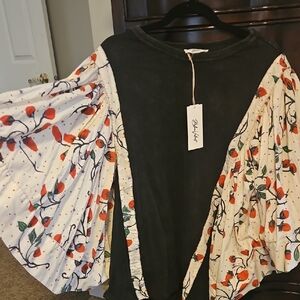 BLUE VELVET Chic Black Blouse with Strawberry Floral Puff Sleeves. Oversized.